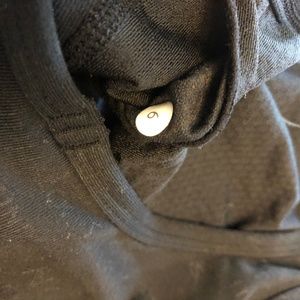 lululemon athletica Tops - Lululemon Black Tank with Built in Bra Size 6 lululemon athletica Tops - Lululemon Black Tank with Built in Bra Size 6